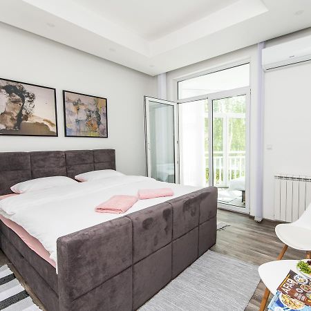 Modern Apartment In The Heart Of The City Center! Сараево Экстерьер фото